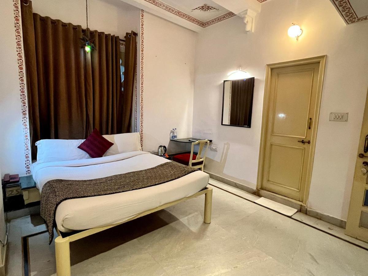 אודייפור Hotel The Tiger מראה חיצוני תמונה