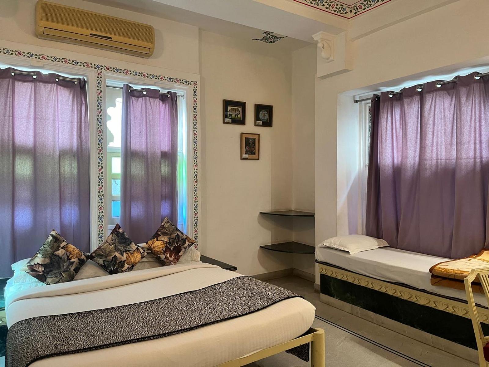 אודייפור Hotel The Tiger מראה חיצוני תמונה