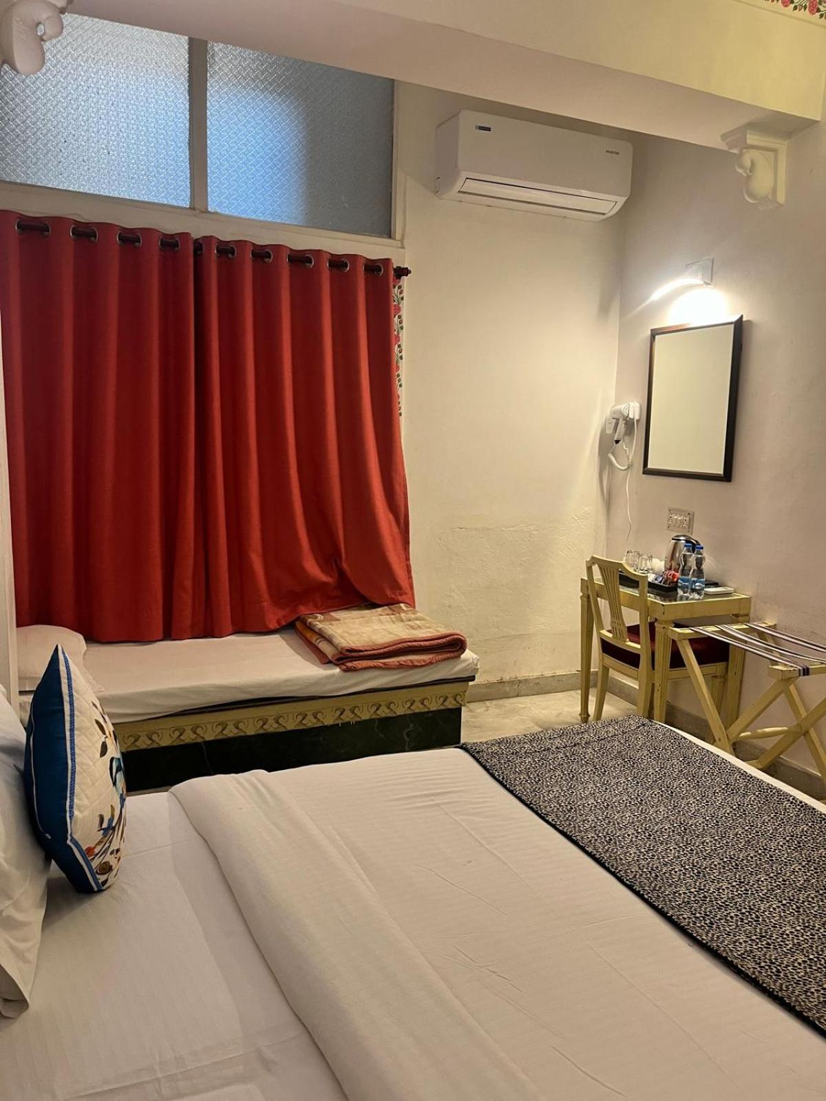 אודייפור Hotel The Tiger מראה חיצוני תמונה