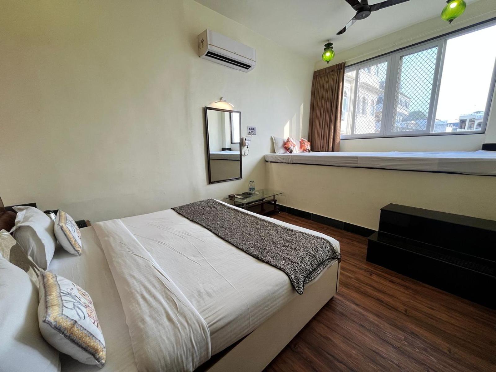 אודייפור Hotel The Tiger מראה חיצוני תמונה